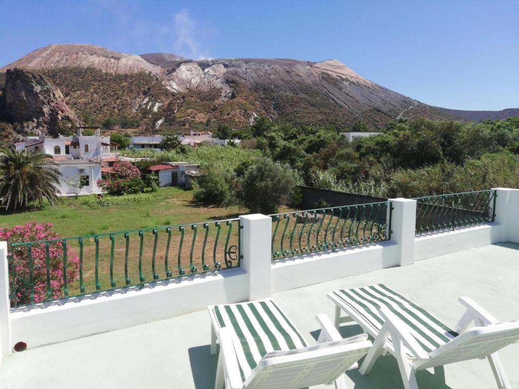 Garden & Sea Villa Vulcano  Exterior photo