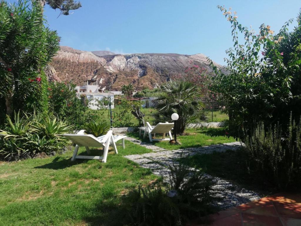 Garden & Sea Villa Vulcano  Exterior photo