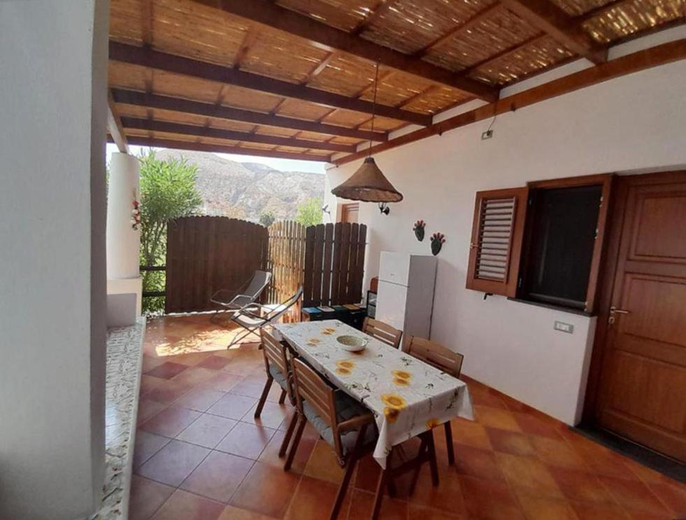 Garden & Sea Villa Vulcano  Exterior photo